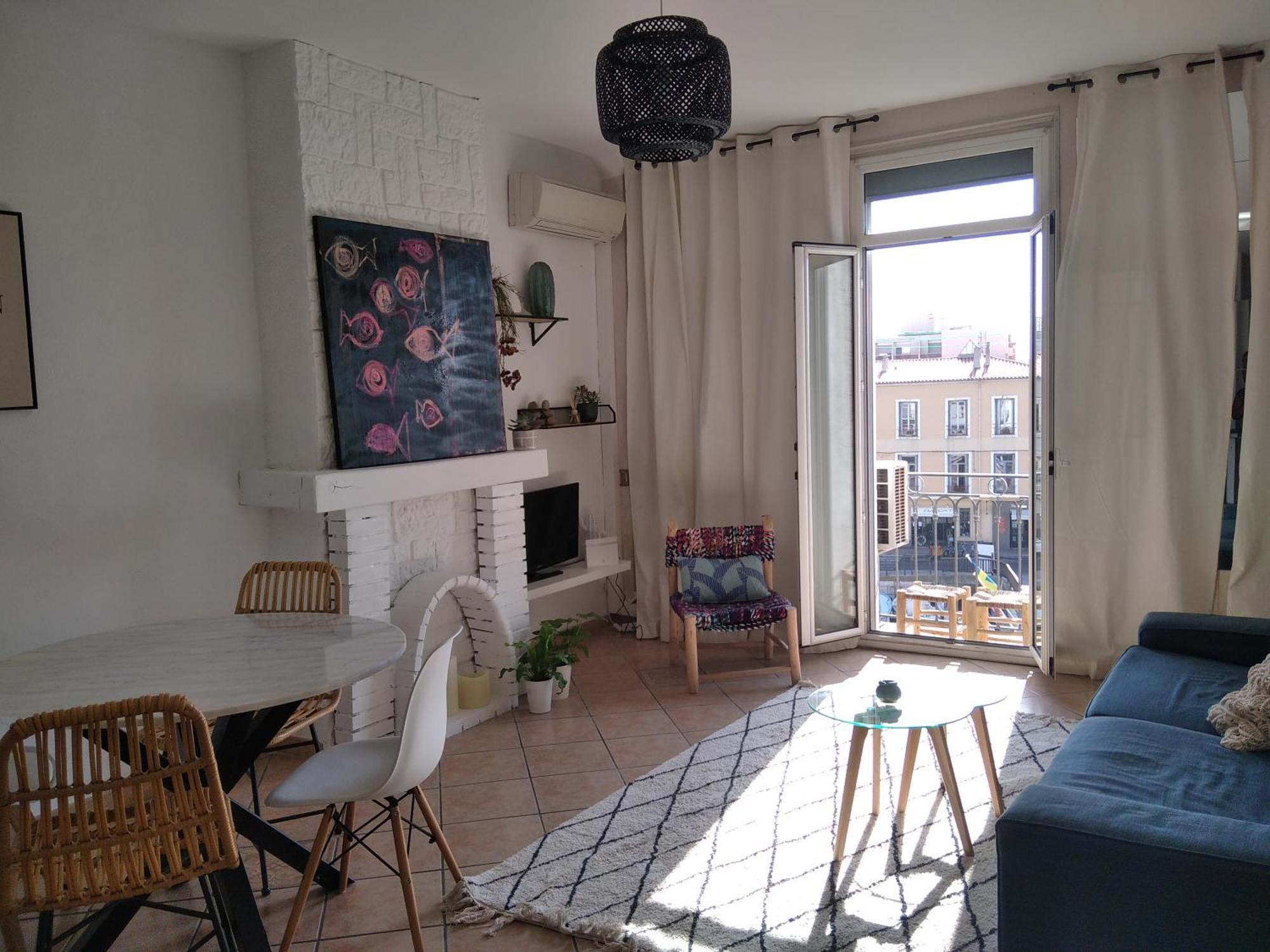Grand T2 Au Coeur De Ville Avec Vue Sur Quais Et Mer Сет Екстериор снимка