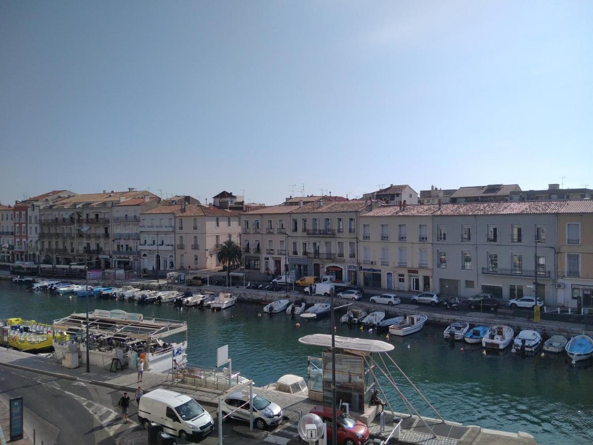 Grand T2 Au Coeur De Ville Avec Vue Sur Quais Et Mer Сет Екстериор снимка